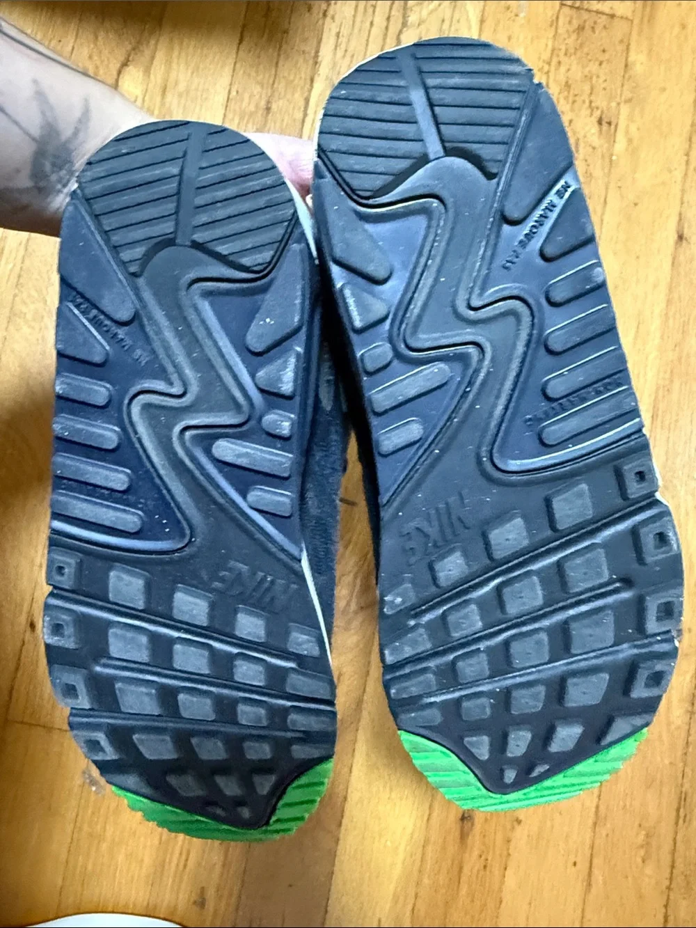 Air Max 90 SE Scream Green youth